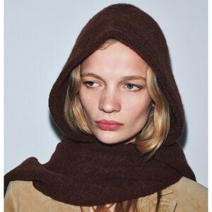 KNIT BANDANA HOODIE